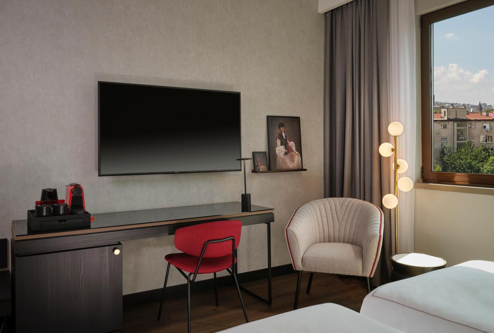 Hotel Radisson Red Belgrado Esterno foto